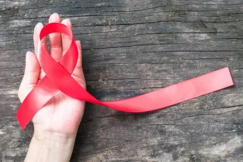 Ilustracja poradnika Nowa alternatywa dla pacjentów z HIV?